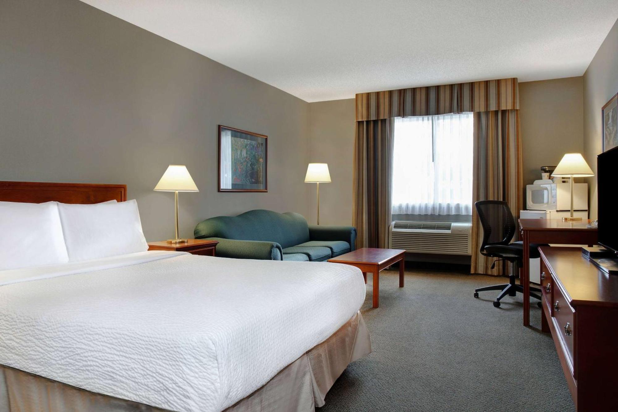 Days Inn By Wyndham Whitecourt Eksteriør bilde