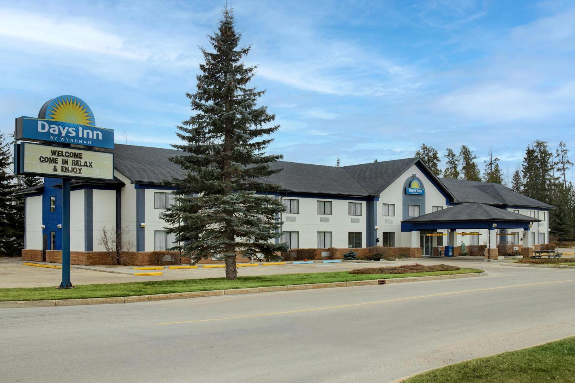 Days Inn By Wyndham Whitecourt Eksteriør bilde