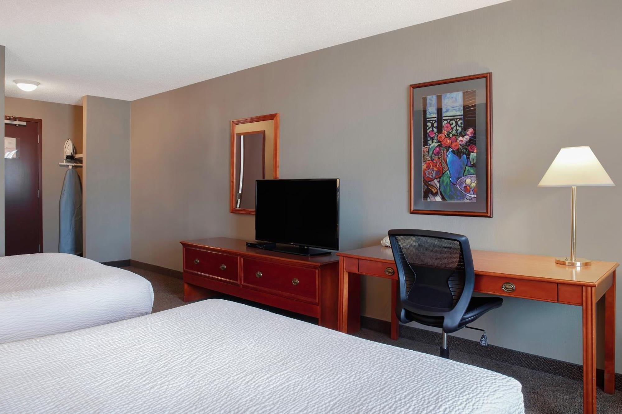 Days Inn By Wyndham Whitecourt Eksteriør bilde
